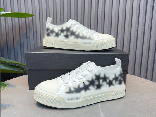 Iri White & Black Stars Lowtop